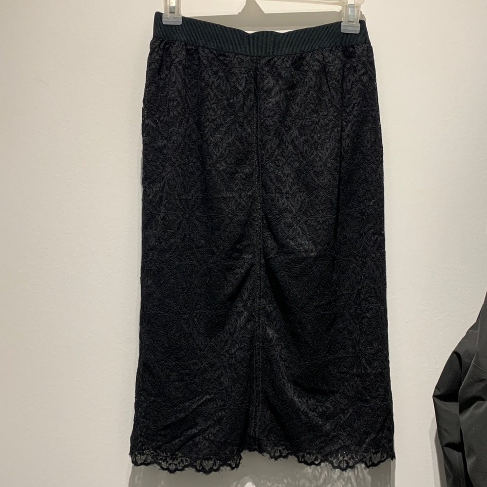Wilfred Lis Lace Midi Skirt size small NWOT black